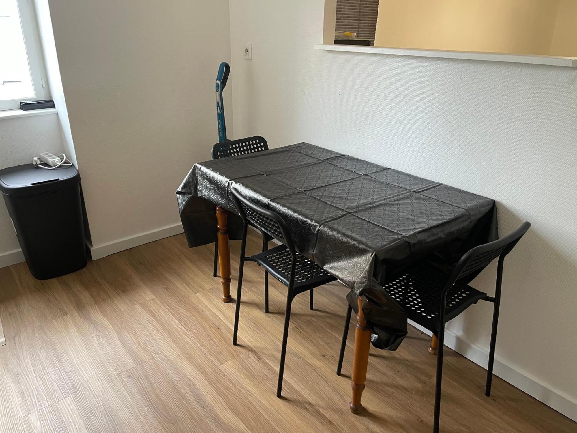 Apartamento Hexagone Wifi Un Sejour A Part Longeville-les-Metz Exterior foto