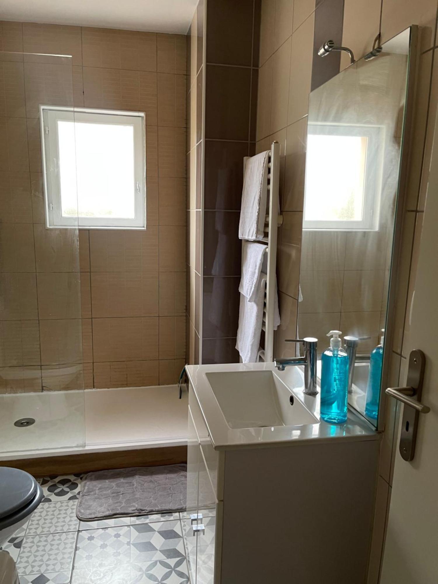 Apartamento Hexagone Wifi Un Sejour A Part Longeville-les-Metz Exterior foto